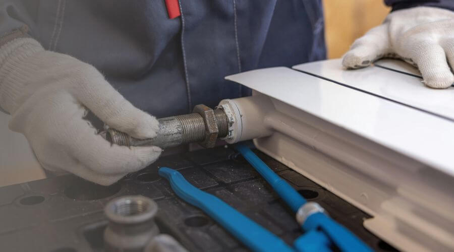 Expert burst pipe repair services in Roundhill, KY